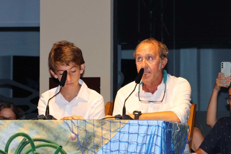 Y los mares sucumben ante la acción depredadora y el egoísmo de la humanidad en los Escacs Vivents de Xàbia  Y los mares sucumben ante la acción depredadora y el egoísmo de la humanidad en los Escacs Vivents de Xàbia